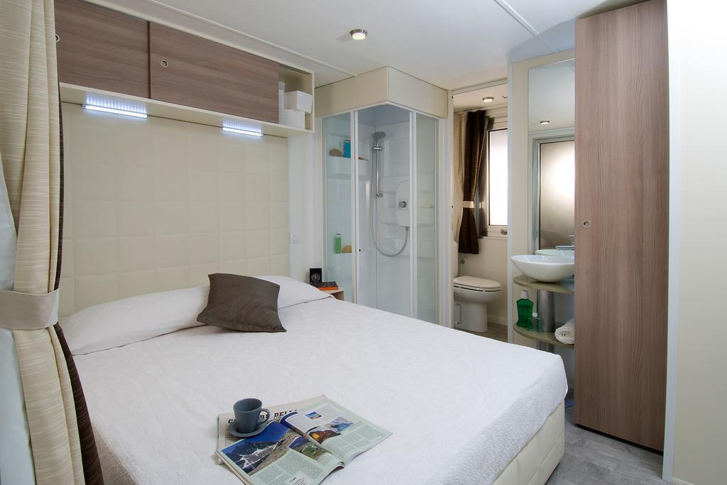 Holiday Mobile Homes Park Riviera Karigador Kamer foto