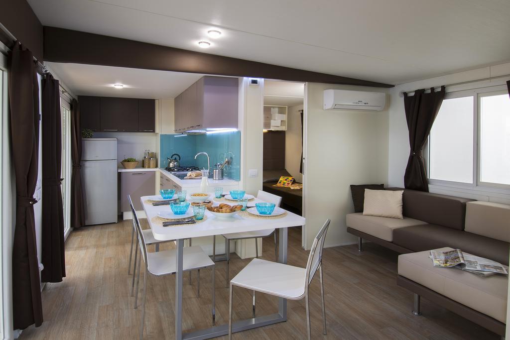 Holiday Mobile Homes Park Riviera Karigador Kamer foto