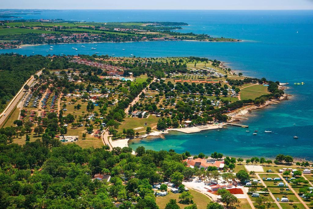 Holiday Mobile Homes Park Riviera Karigador Buitenkant foto