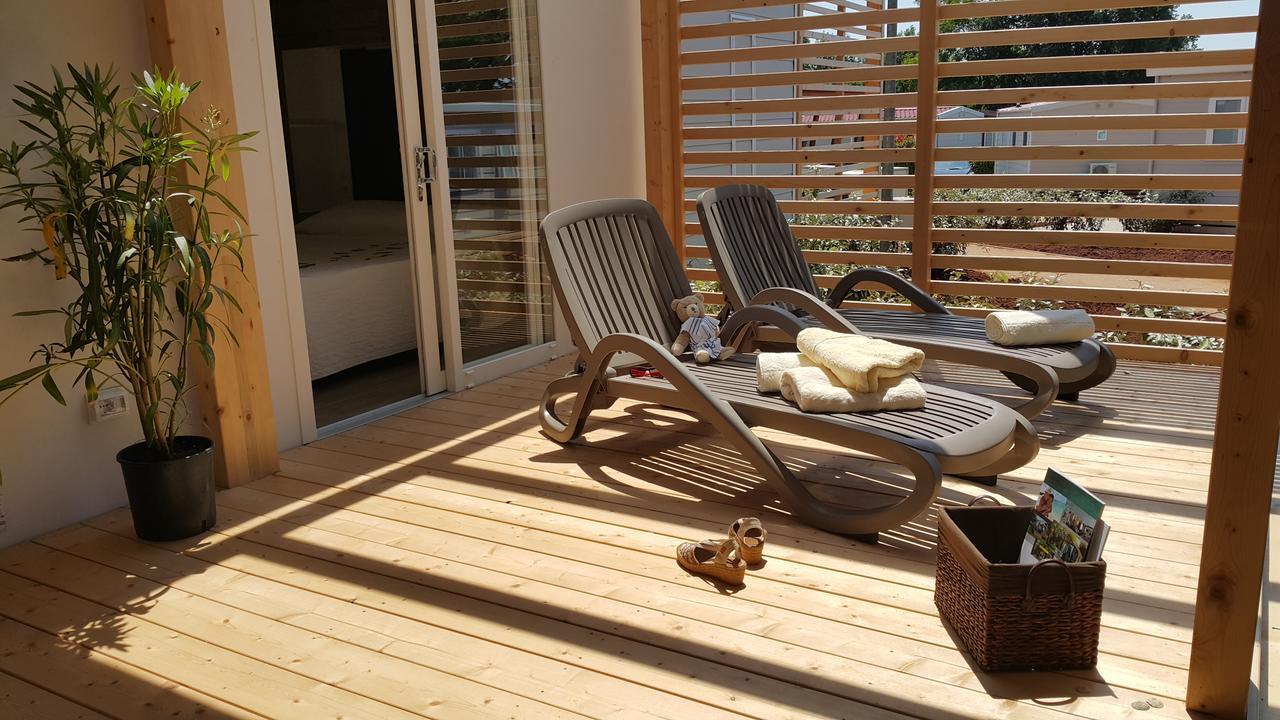 Holiday Mobile Homes Park Riviera Karigador Buitenkant foto