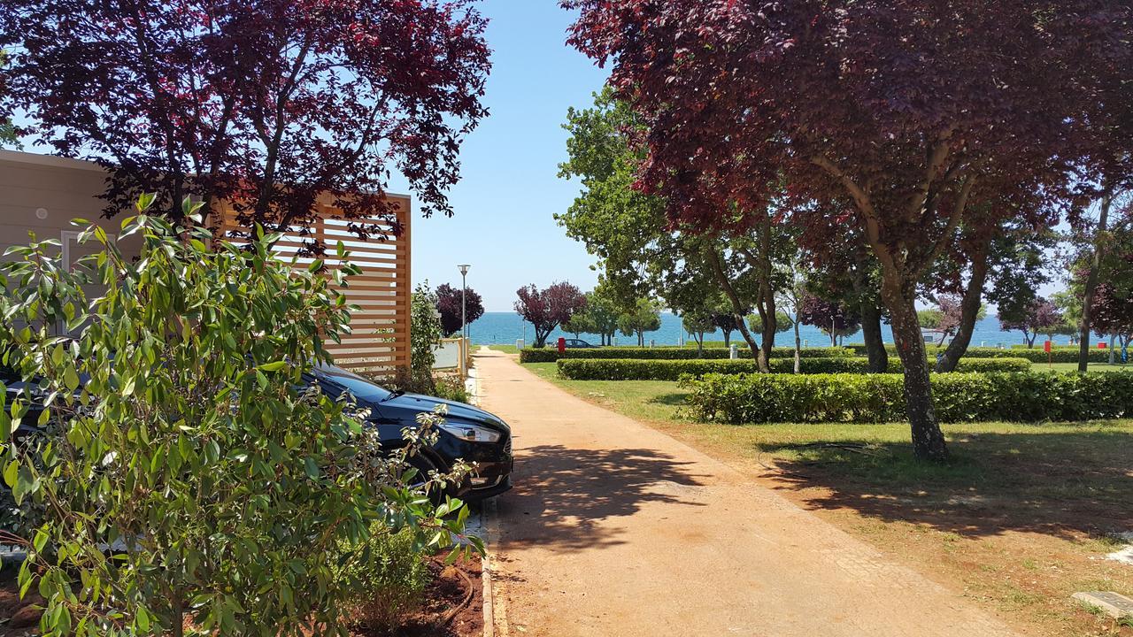 Holiday Mobile Homes Park Riviera Karigador Buitenkant foto